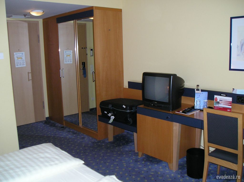 Park Plaza Hotel | 3