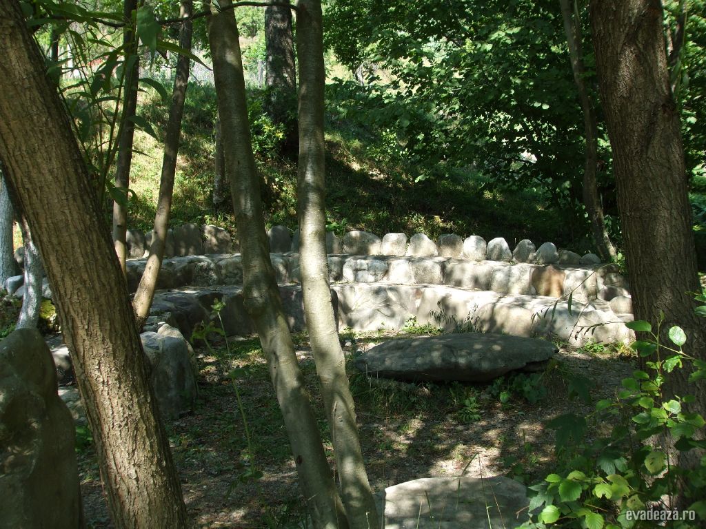 Un coltisor linistit | 4