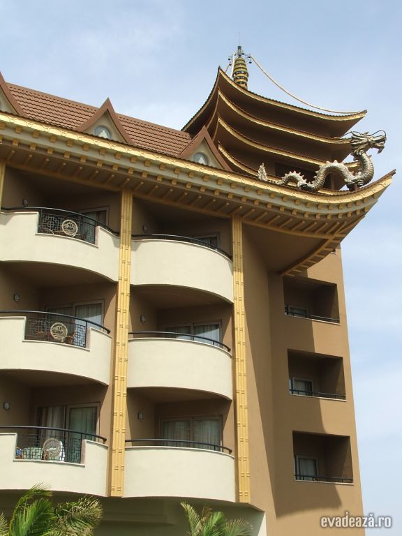 Royal Dragon Hotel | 4