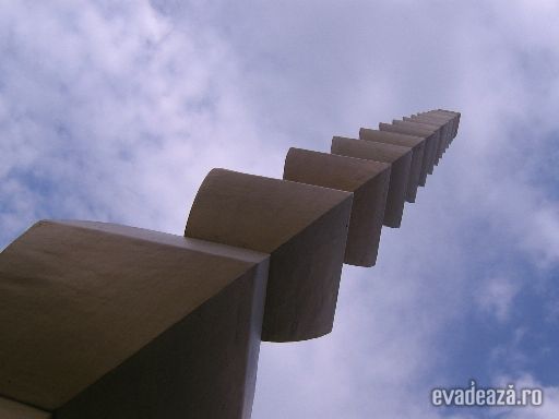 Coloana Infinitului