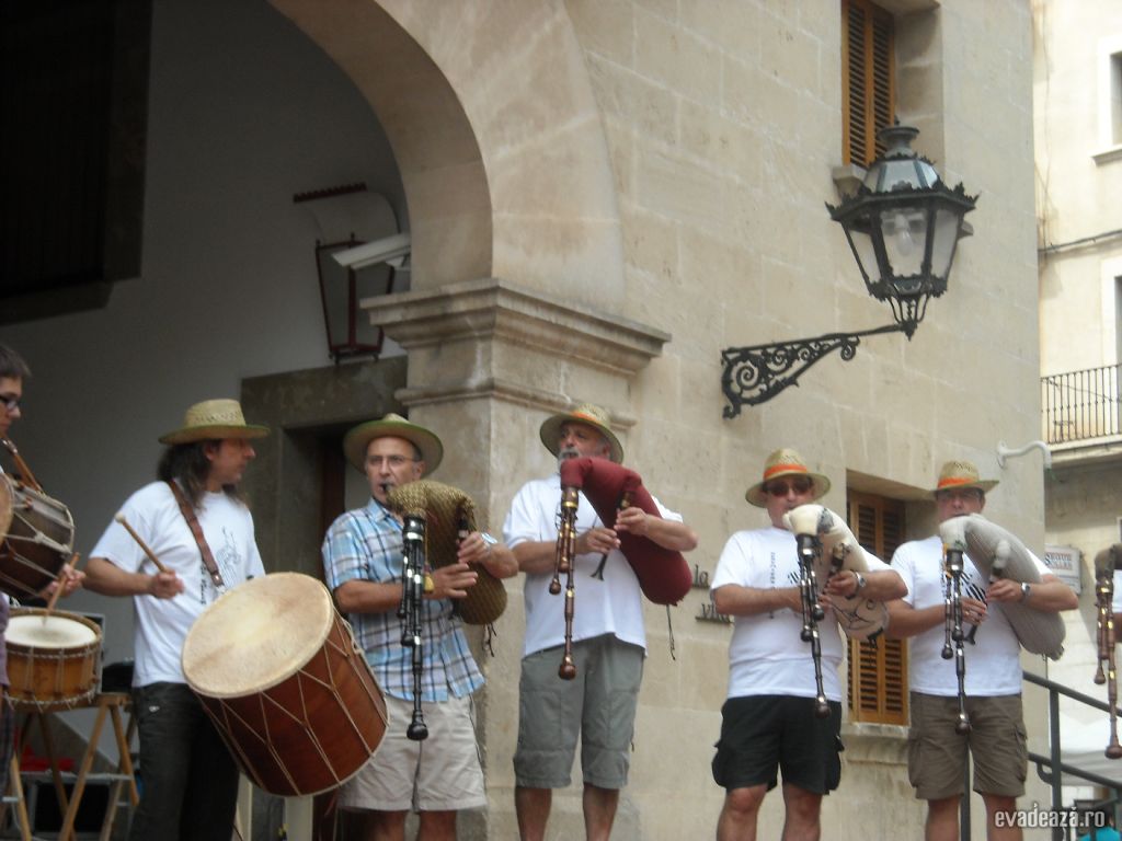 Traditie si modern | 1