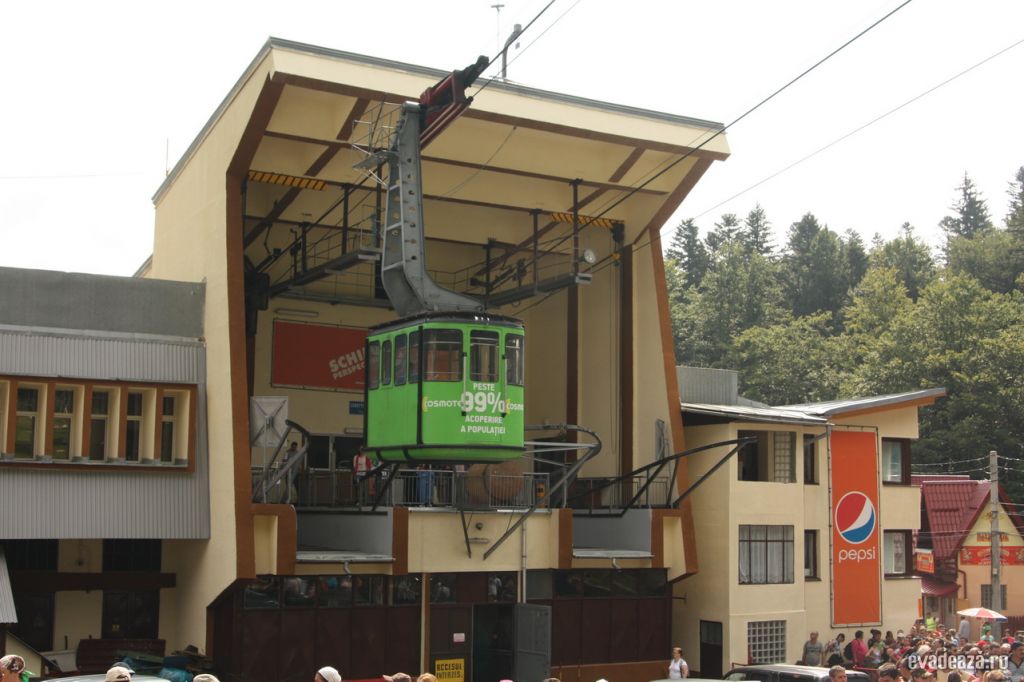 Coada de 4 ore la telecabina Busteni Babele | 4