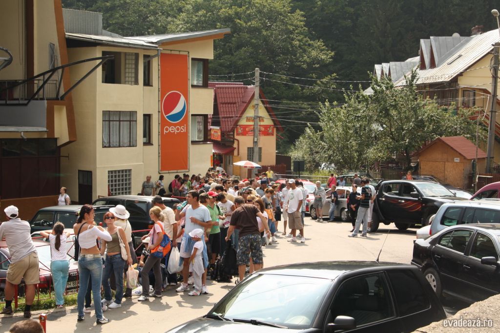 Coada de 4 ore la telecabina Busteni Babele | 5