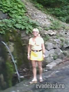 UN IZVOR CU APA FFF RECE 