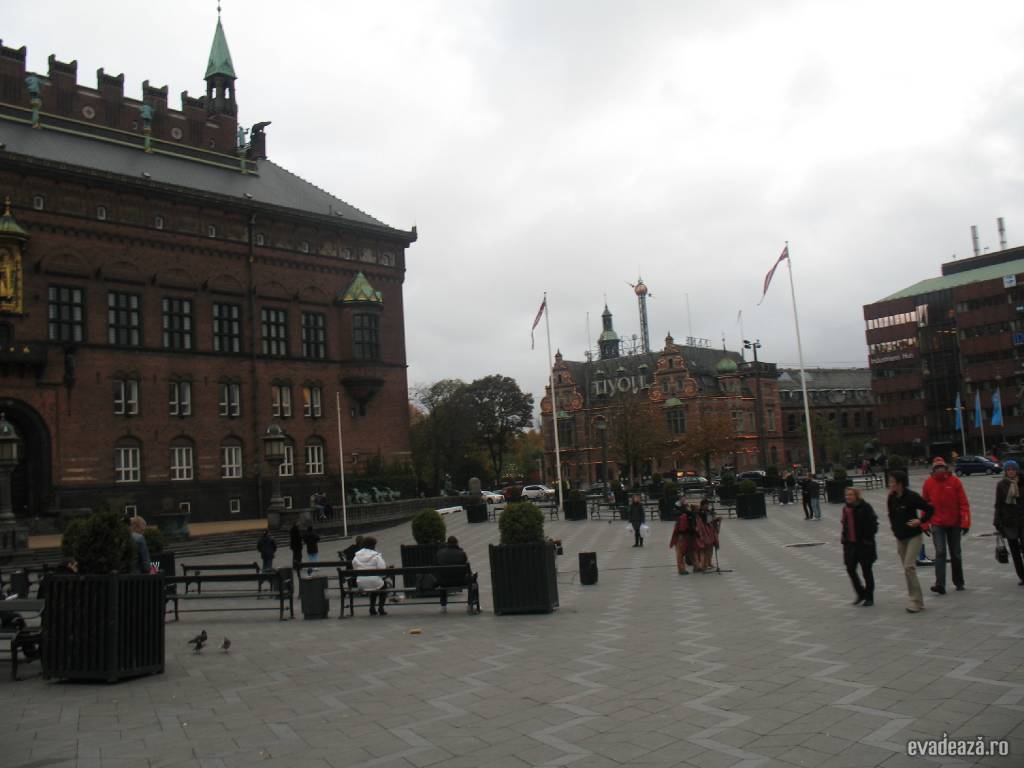 Primaria si parcul de distractii Tivoli