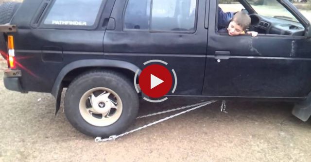 His Truck Has No Reverse, He Improvises