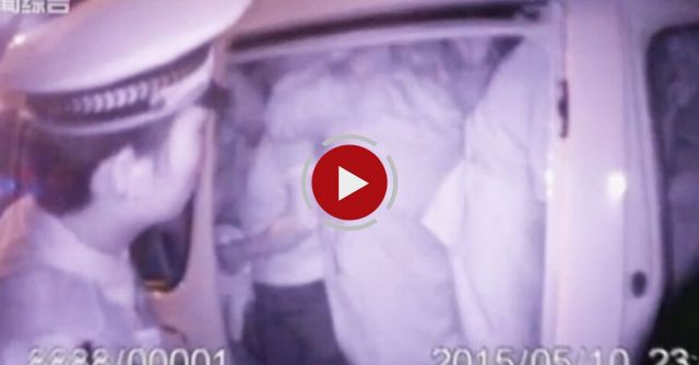 How Many People Can You Fit In A Minibus?