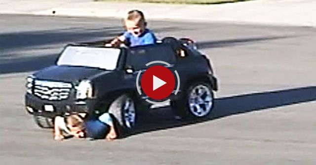 18 Siblings Who Need To Be Stopped