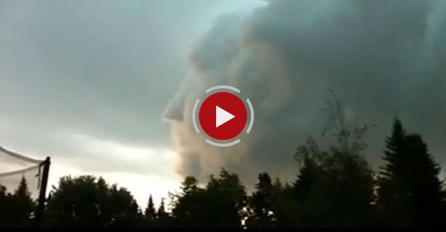 OMG!!! Face In The Cloud