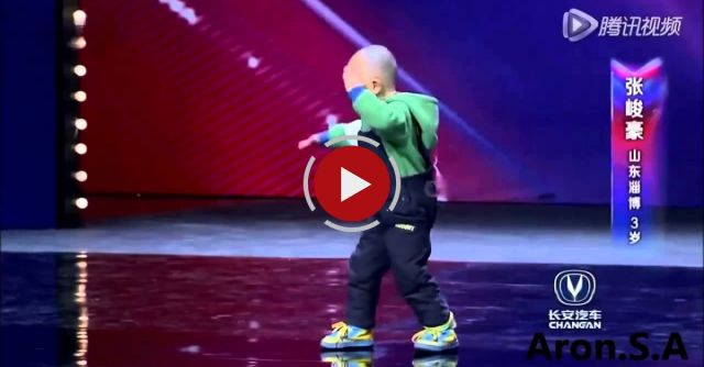 Adorable 3 Year Old Is Very Happy To Dance!