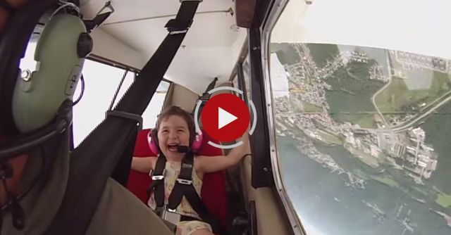 4 Year Old In An Acrobatic Plane For The First Time