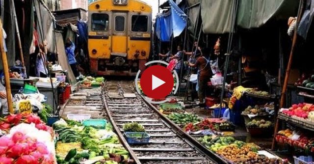 Amazing Thailand!! : Railway Market : Maeklong