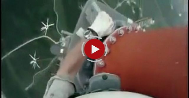 The Most Dangerous Job In The World - Needs Strong Heart To Watch