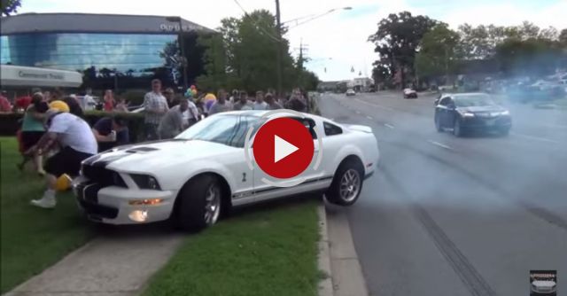 Ford Mustang Shelby GT500 CRASHES Into Crowd