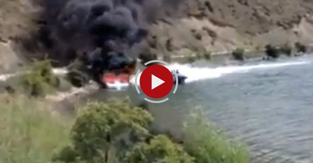 Cool Way To Put Out A Boat Fire - FIRE FIGHTING WIN!