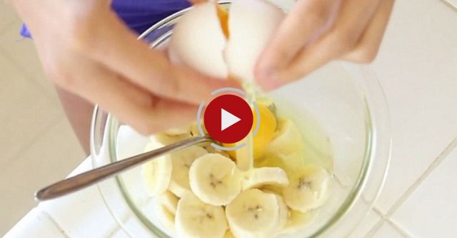 100% Natural Banana Pancakes 