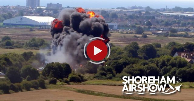 Shoreham Air Show, Sussex - Plane Crash