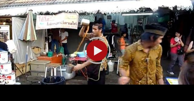 Chatuchak Weekend Market Thai Iced Tea