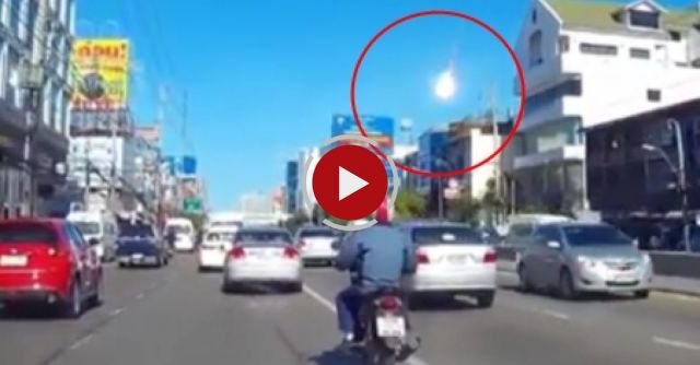 Dash Cam Captures Meteor In Thailand
