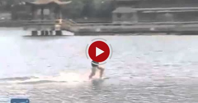 Shaolin Monk Runs Atop Water For 125 Meters, Sets New Record