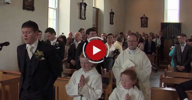 Groom Sings Bride Up The Aisle