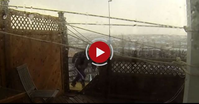 Strong Winds In Iceland