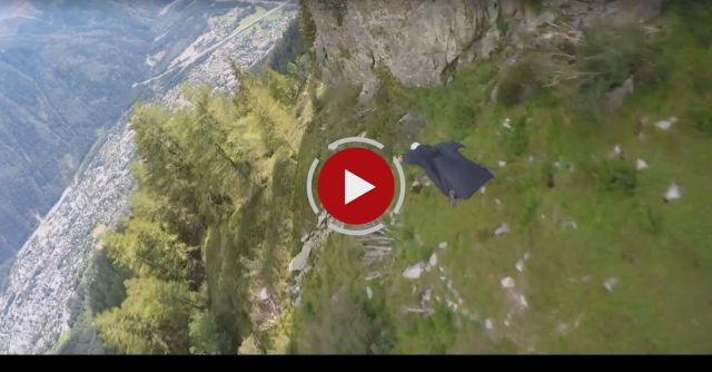Crazy Wingsuit Flight 