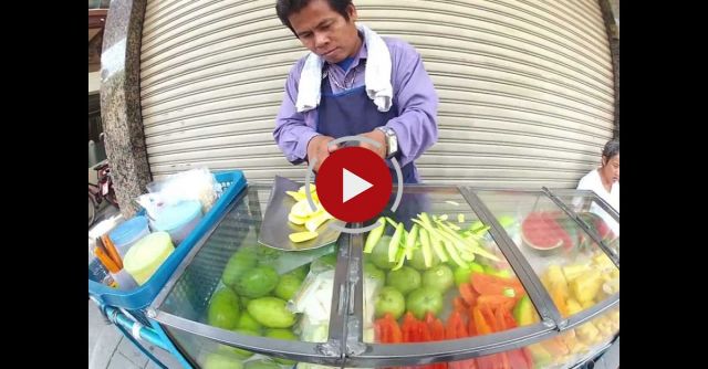Bangkok Vendor Knife Skills