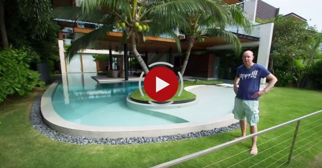 Singapore Underwater Media Room