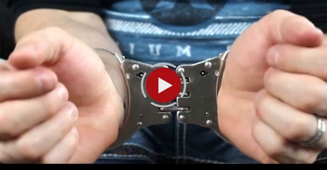 How To Escape Professional Handcuffs - With A Paperclip