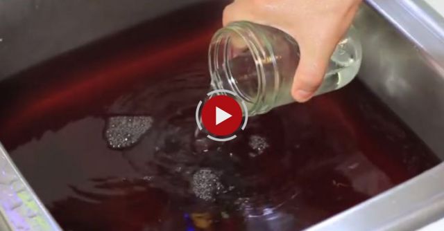 10 Awesome Vinegar Life Hacks You Should Know.
