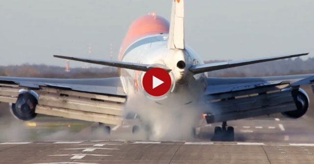 Boeing 747-400 Very Hard Landing At Düsseldorf