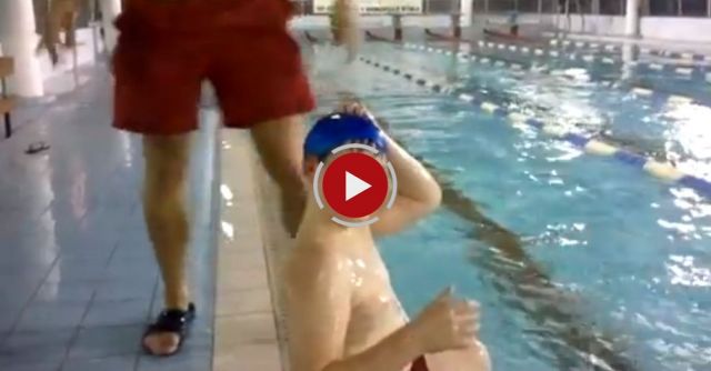 How To Put On A Swimming Cap - The Funny Way