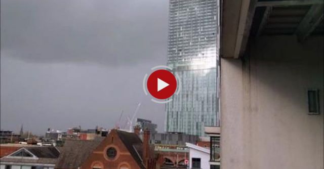 Beetham Tower Humming