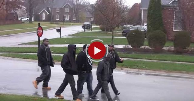 BROTHERS BRING THE HOOD TO THE 'BURBS AT CHRISTMA