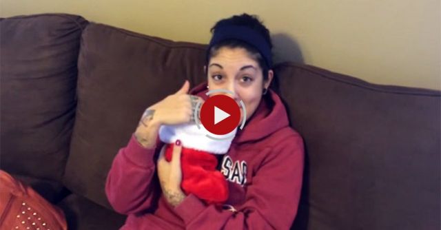 Megan's Kitten Christmas Surprise