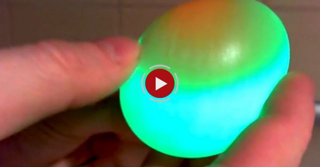 Glowing Bouncy Egg 