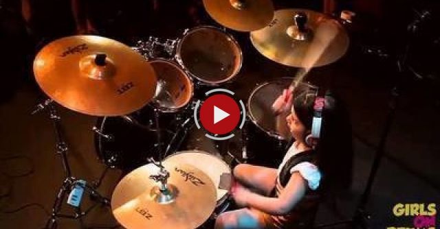 Eduarda Henklein (5 Years Old ) Cover Drum /System Of A Down - Chop Suey