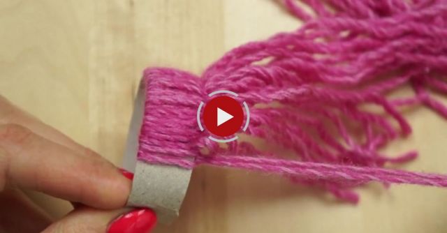 Little Yarn Hats Ornament Tutorial