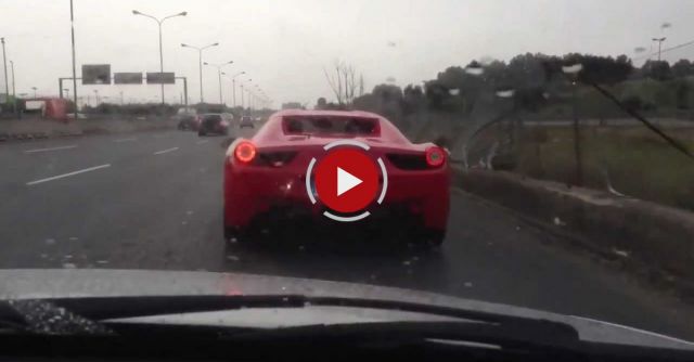 Ferrari 458 Spider Spin And Crash While Overtaking In Italy