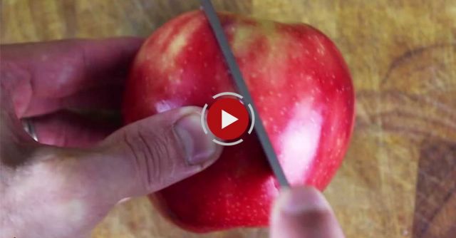How To Make An Edible Apple Swan!