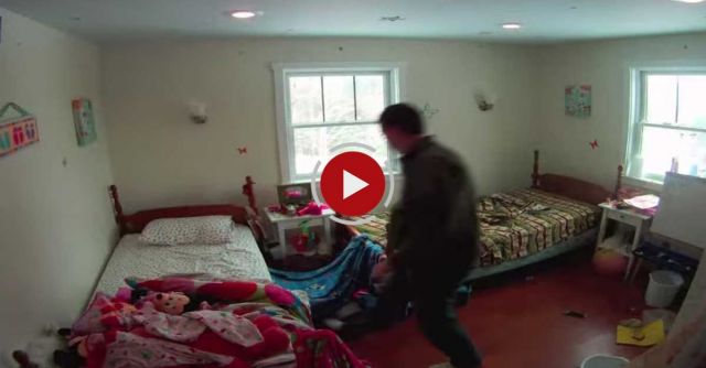 DIY Kid's Bedroom Makeover On A Budget - Treehouse With A Hammock