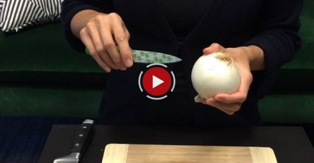 How To Cut An Onion Without Crying