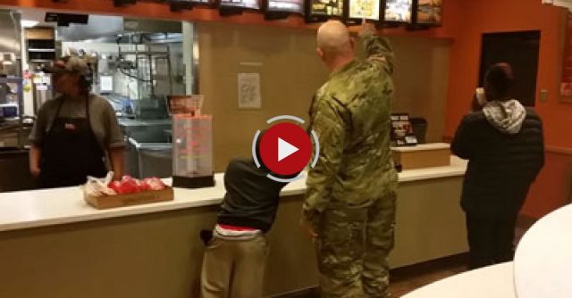 Soldier Buys Kids Dinner LTC Robert Risdon