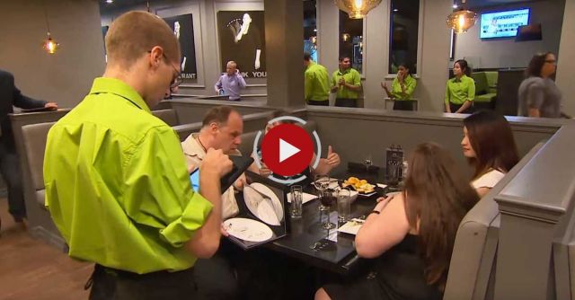 New Restaurant Staffed With Deaf Waiters