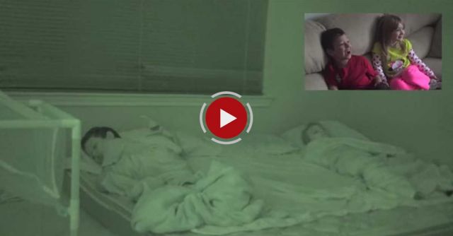Kids React To Seeing Elf On The Shelf Visit Them While Sleeping! Elf On The Shelf Caught On Video!