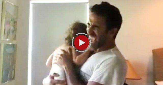 Dad Sings To Daughter 