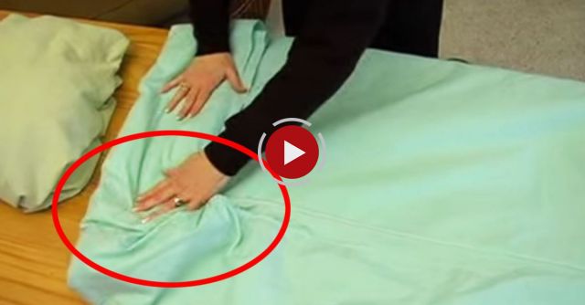 How To Fold A Fitted Sheet