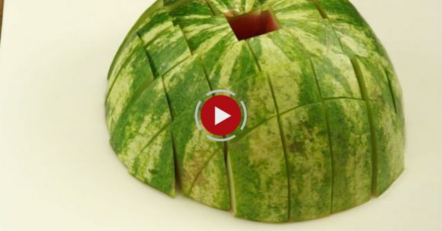 How To Serve A Watermelon In Easy-to-Eat Slices