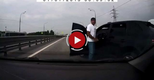 Driver Threatened By Porsche Driver With A Gun.